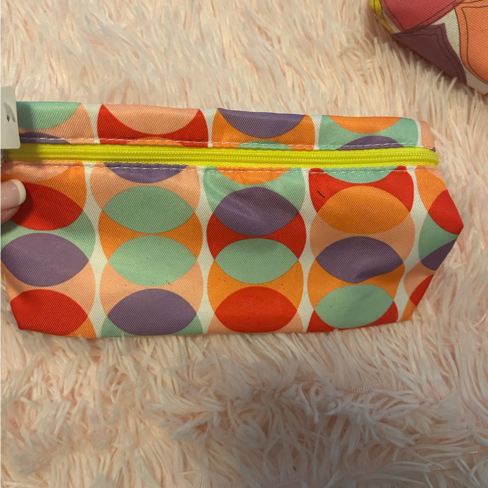 NWT CLINIQUE makeup case.